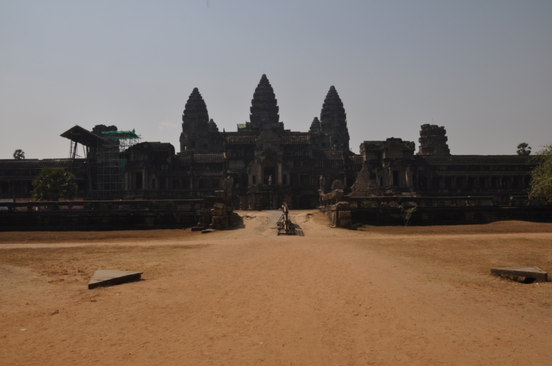 Pohľad z druhej strany na Angkor Wat