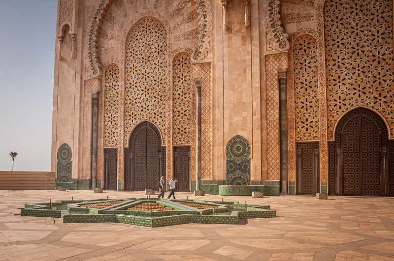 Z Casablancy do Fésu: fontána pred mešitou Hasana II. v Casablance