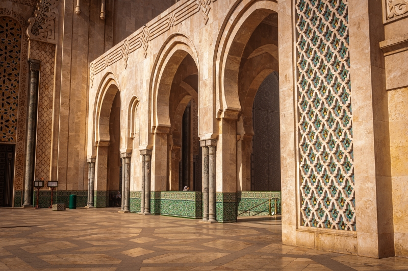 Z Casablancy do Fésu - pohľad na bočný vchod do mešity