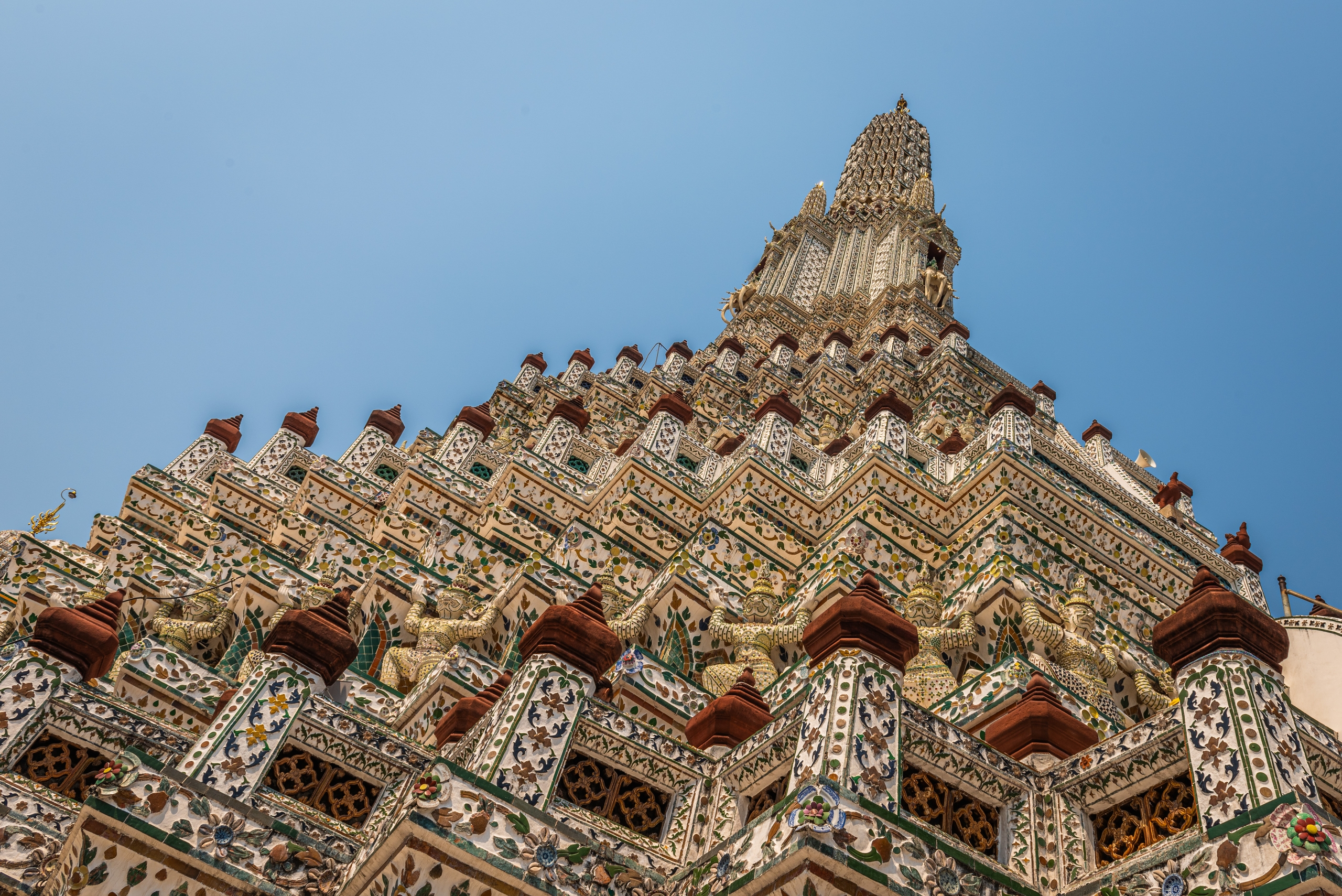 Plán cesty na 14 dní po Thajsku - stúpa chrámu Wat Arun